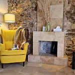 شقة Stone Rustic
