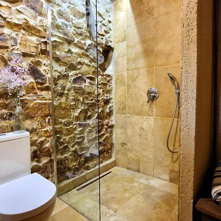 Stone Rustic Lejlighed *